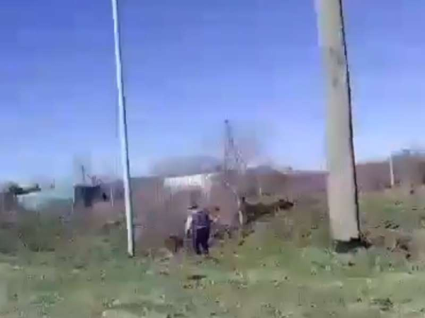 Un video muestra como se roban las vías del tren en Gorina