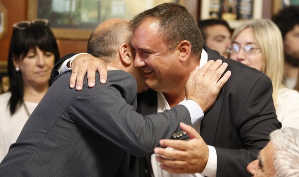 El Secretario de Seguridad de Ensenada le sacó el botón antipánico a una víctima de violencia de género