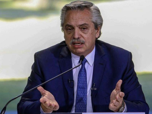 Alberto Fernández: &quot;Mal que le pese a quien corresponda la cuarentena ya no existe&quot;