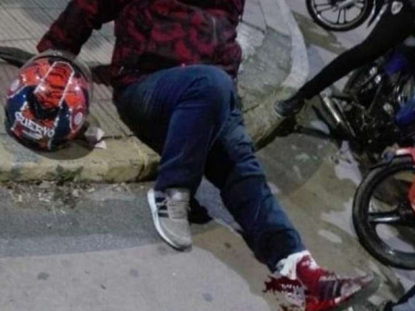 Le robaron y balearon a un repartidor en La Plata