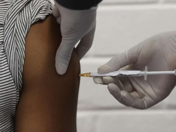 La vacuna de Oxford estará disponible en abril para Latinoamérica 