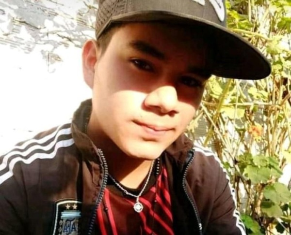 Asesinato en Los Hornos y una madre destrozada: &quot;Fue cobardemente armado; arruinaron a toda una familia&quot;