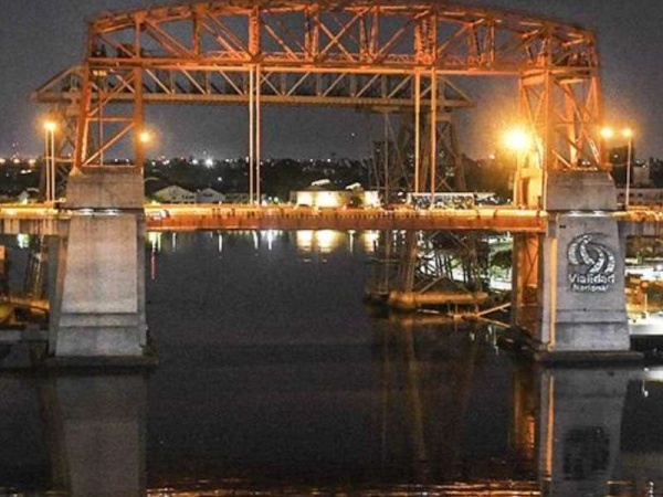 Volvió a funcionar el Transbordador Nicolás Avellaneda tras 60 años sin uso