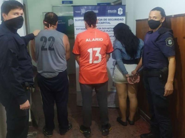 Detuvieron en la Zona Roja platense a una mujer trans y dos hombres realizando transacciones sospechosas