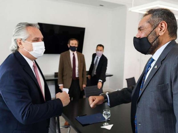 Alberto Fernández: &quot;Este proyecto resuelve un problema; garantizar que llegue agua a todos los rincones donde los argentinos lo necesiten&quot;