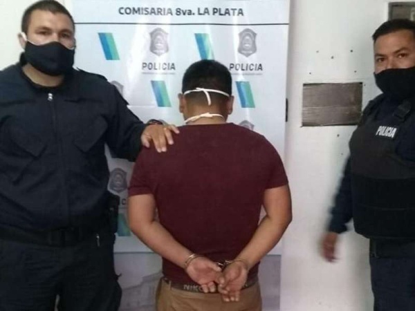 Un hombre detenido en Altos de San Lorenzo por desfigurar a golpes a su pareja
