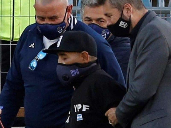 Internaron a Diego Maradona 