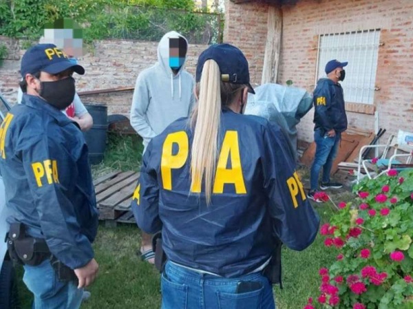 Allanamientos en La Plata por un operativo internacional contra la pedofilia