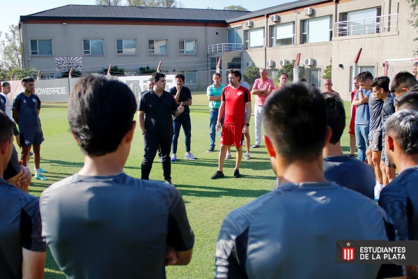 Hola Eduardo: Arrancó la era de Domínguez en el Pincha