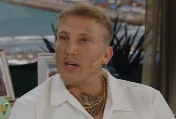 El Polaco defendi&oacute; a La China Su&aacute;rez tras el comentario de Juana Viale: "Canta bien"