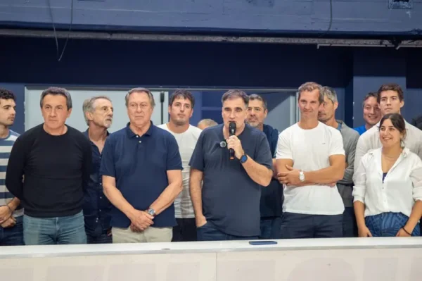 Atento Lobo: La comisi&oacute;n directiva crear&aacute; nuevas &aacute;reas para el reordamiento institucional y auditar&aacute; la gesti&oacute;n Cowen