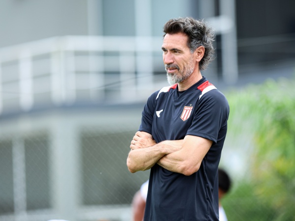 &iquest; A qui&eacute;nes eligi&oacute; Dom&iacute;nguez para debutar en la Copa Argentina?