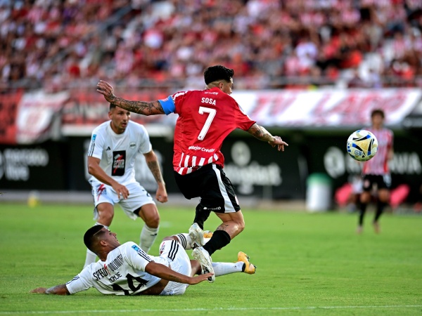 Jos&eacute; Sosa empez&oacute; a jugar el cl&aacute;sico: "Sabemos lo que significa para la gente"