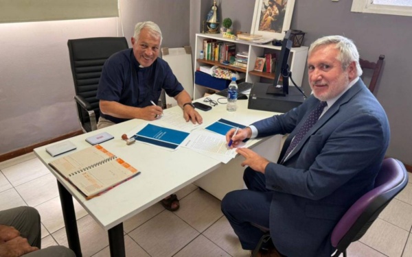 Conte-Grand suscribi&oacute; el Acta de Adhesi&oacute;n a las Reglas &ldquo;Papa Francisco&rdquo; para el trato humano de personas excluidas