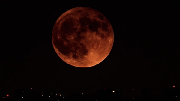 La NASA confirma eclipse lunar total el martes 3 marzo