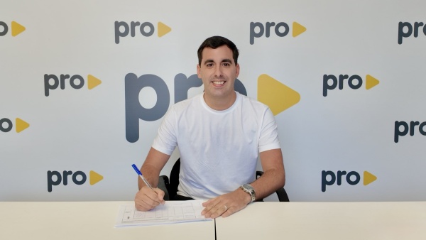 Nicol&aacute;s Morzone, el concejal platense que m&aacute;s incomoda a Alak, asumi&oacute; como Consejero Directivo del PRO de la Provincia