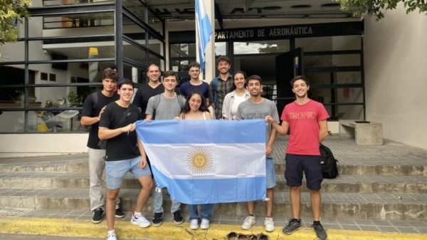 La UNLP en una competencia espacial en Estados Unidos: alumnos de Ingenier&iacute;a en el CanSat Competition 2026
