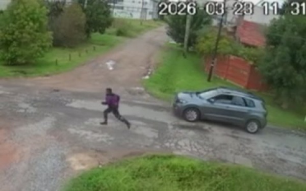 En Gonnet se hicieron pasar por pasajeros y atacaron a una chofer de Uber