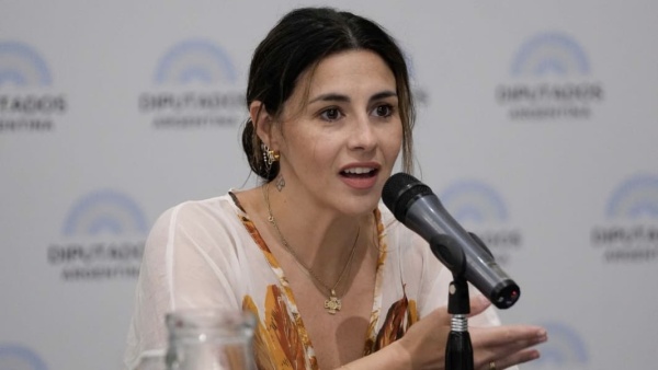 Marcela Pagano: &ldquo;Hay personas que utilizaron al Estado para un ascenso social como Adorni&rdquo;