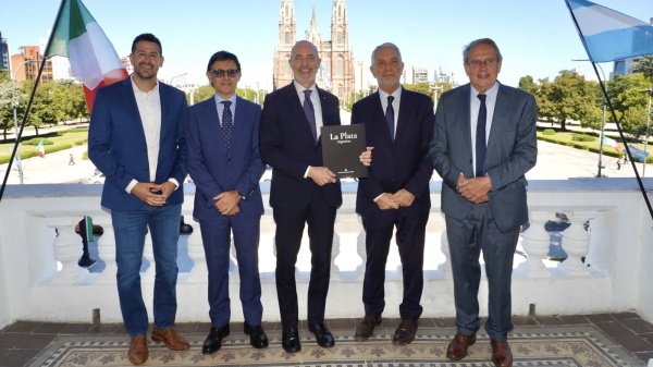 Alak recibi&oacute; al embajador de Italia para fortalecer los v&iacute;nculos entre la capital bonaerense e Italia en distintos &aacute;mbitos