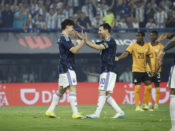 La Selecci&oacute;n Argentina gole&oacute; 5 a 0 a Zambia