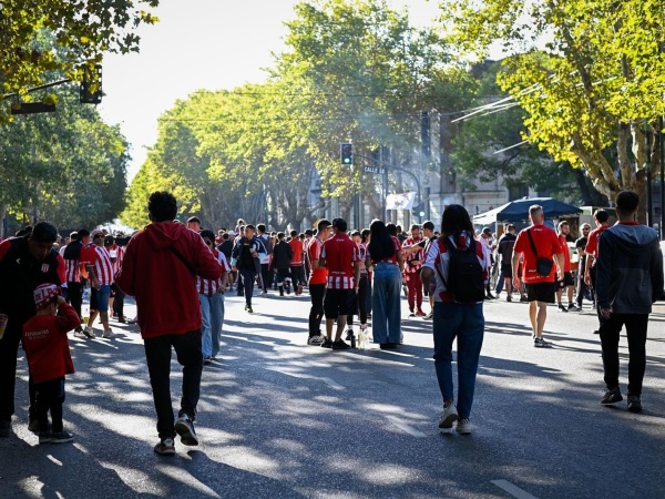 &iquest;Cu&aacute;les son los requisitos que deber&aacute;n tener en cuenta los hinchas del Picha para ingresar a UNO ?