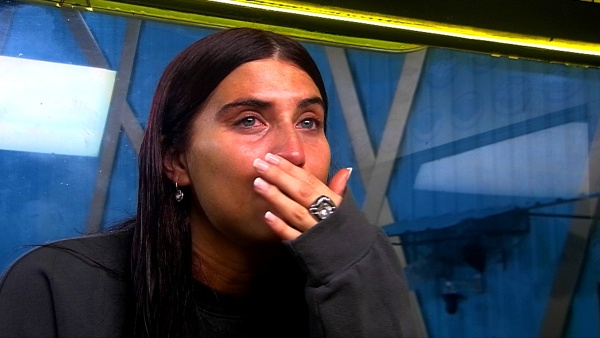 Fuerte cruce en Gran Hermano: Titi Tcherkaski llor&oacute; por un comentario de Solange sobre su cuerpo