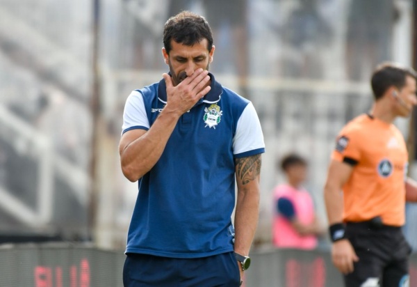 Se termin&oacute; el ciclo de Fernando Zaniratto en Gimnasia: &iquest;C&oacute;mo se gest&oacute; la decisi&oacute;n y qui&eacute;n dirigir&aacute; contra Camioneros?