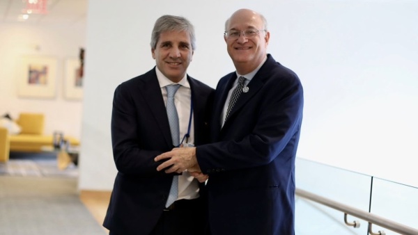 Caputo confirm&oacute; 7.200 millones de d&oacute;lares del BID para 2026: &ldquo;Vamos a cambiar deuda cara por barata&rdquo;