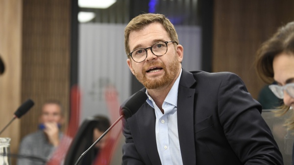 Massot duro contra Milei: &ldquo;Eliminan las PASO para tener ventaja&rdquo;