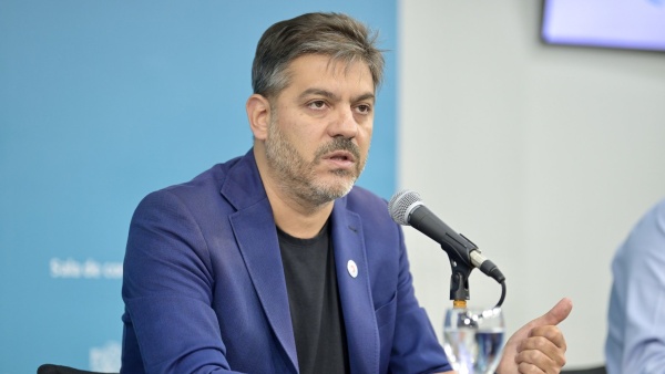 Bianco apunt&oacute; directamente a Milei por el conflicto con los micros