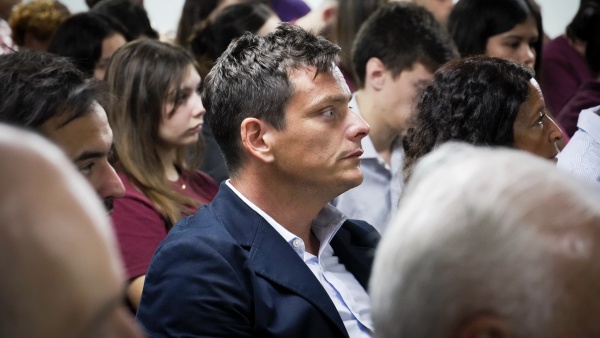 Nicoletti explot&oacute; por la baja de frecuencias de micros en La Plata: &ldquo;Es una situaci&oacute;n desesperante&rdquo;