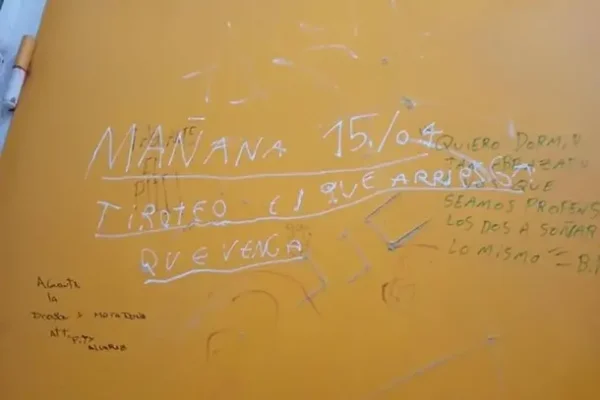 Alerta en una escuela de Villa Elisa por una amenaza de tiroteo escrita en una puerta: reuni&oacute;n de urgencia de la direcci&oacute;n