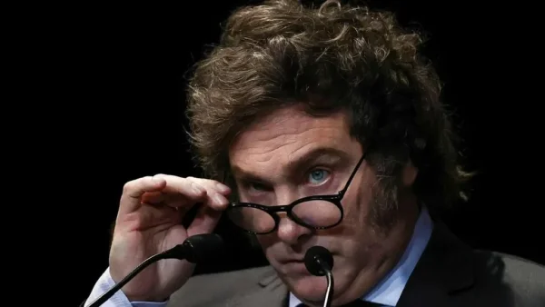 Milei buscar&aacute; &ldquo;identificar a todos&rdquo; los que participaron de una supuesta campa&ntilde;a rusa en medios contra su gesti&oacute;n
