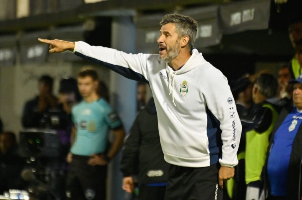 Pereyra tras una nueva victoria: "Yo no cambi&eacute; nada, se trata de convencimiento y el plantel se merece estar donde est&aacute;"