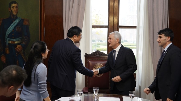 China lleg&oacute; a La Plata: el plan de Alak para modernizar la seguridad de la ciudad con Inteligencia Artificial