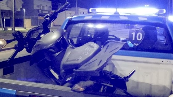 Caos en Melchor Romero: operativo policial, 15 motos secuestradas y persecuciones por las calles de La Plata