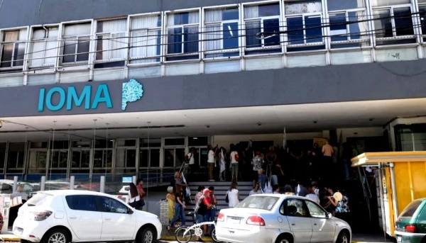 Afiliados a IOMA denuncian faltantes de insumos para diabetes y la obra social lo niega