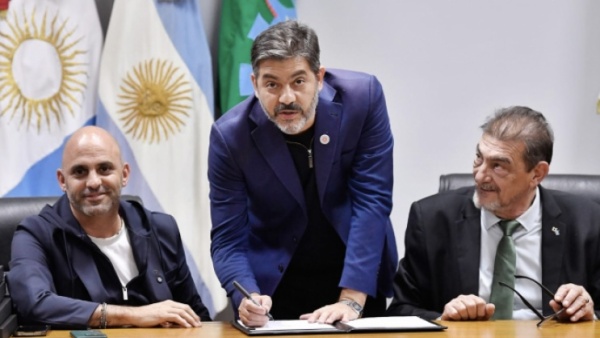 Puentes suma 9 carreras de la UTN para estudiar en el interior bonaerense sin irse de casa