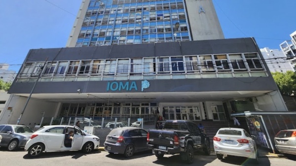 La Agremiaci&oacute;n M&eacute;dica Platense corta la atenci&oacute;n a IOMA por 48 horas por una deuda de $1.190 millones