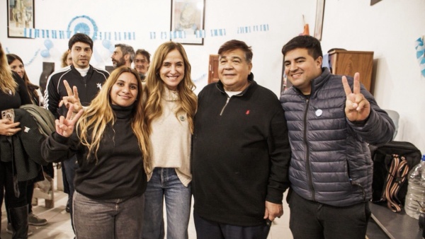 Tolosa Paz inaugur&oacute; "la f&aacute;brica de medicamentos" que hizo Ishii en Jos&eacute; C. Paz y carg&oacute; contra el individualismo de Milei