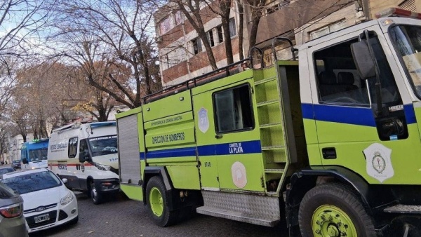 Rescataron a una mujer intoxicada con mon&oacute;xido de carbono en un edificio de La Plata