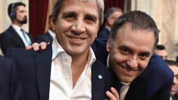 &ldquo;$85 millones en tarjetas&rdquo;: el nuevo frente judicial y pol&iacute;tico que golpea a Manuel Adorni