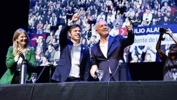 Kicillof y Alak lanzaron en La Plata una megaescuela pol&iacute;tica con 20 mil inscriptos y un mensaje directo contra Milei