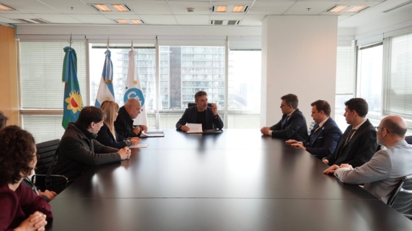 Inteligencia artificial para la gesti&oacute;n p&uacute;blica en Buenos Aires: la Provincia prueba dict&aacute;menes autom&aacute;ticos