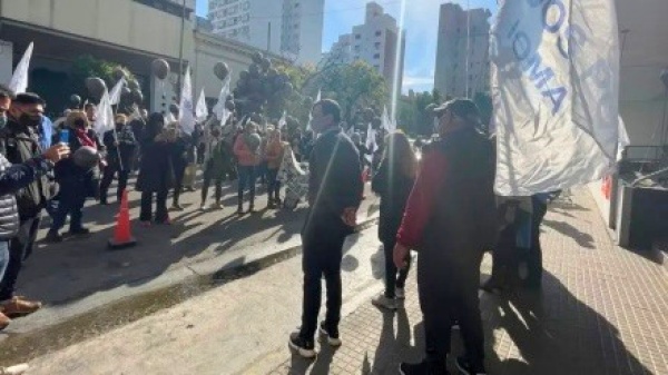 Ni&ntilde;os con discapacidad en riesgo: convocan a una protesta frente a IOMA por la falta de pagos en La Plata