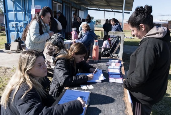 Vacunas, odontolog&iacute;a y testeos de VIH: el cronograma sanitario de La Plata para esta semana en Villa Elvira, Los Hornos y m&aacute;s