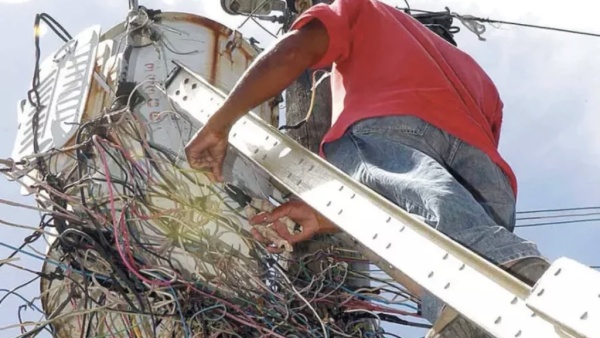 El delito silencioso que provoca cortes de luz y ahora los vecinos de La Plata podr&aacute;n denunciar