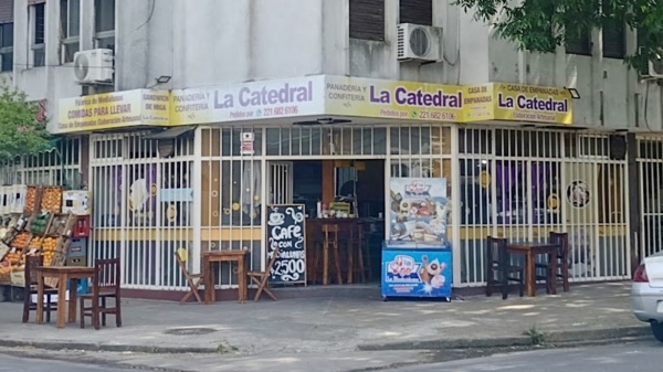 Violento episodio en La Plata: atac&oacute; una panader&iacute;a con un hacha y termin&oacute; detenido por amenazas