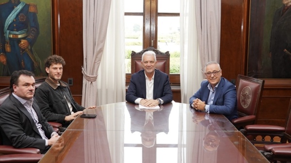 La Plata se prepara para BTS: Alak se reuni&oacute; con los productores de los 3 shows en el Estadio &Uacute;nico